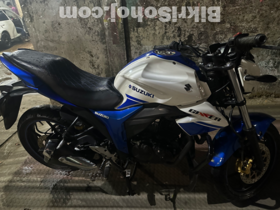 Suzuki gixxer